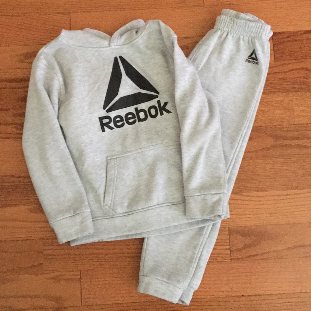 SOLD! Boys Reebok set